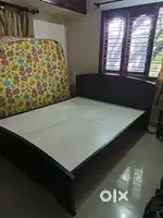 Queen size cot for sale
