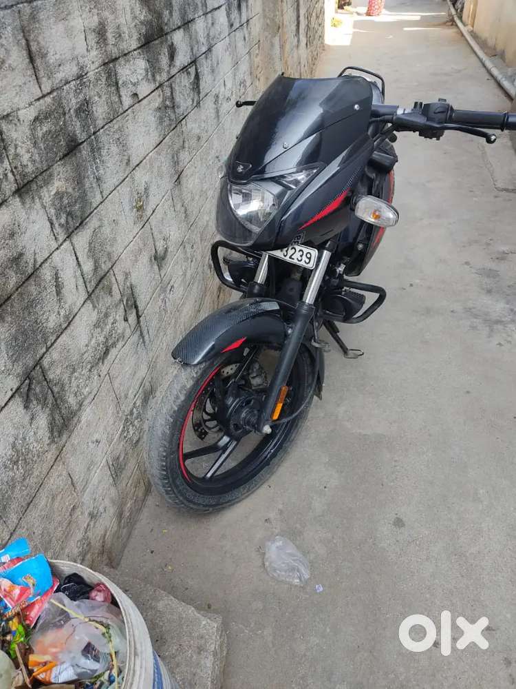 Pulsar 125