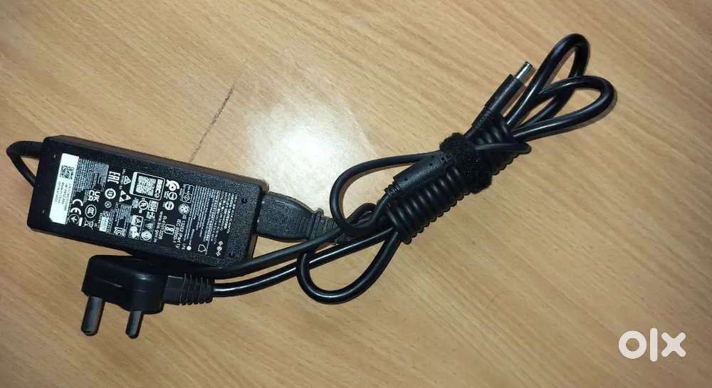 Dell Charger Original New condition (65W)