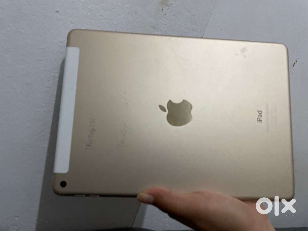 8th generation goox capacity of storage 128 gb