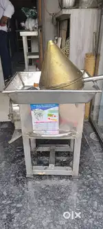 Gravy grinding machine