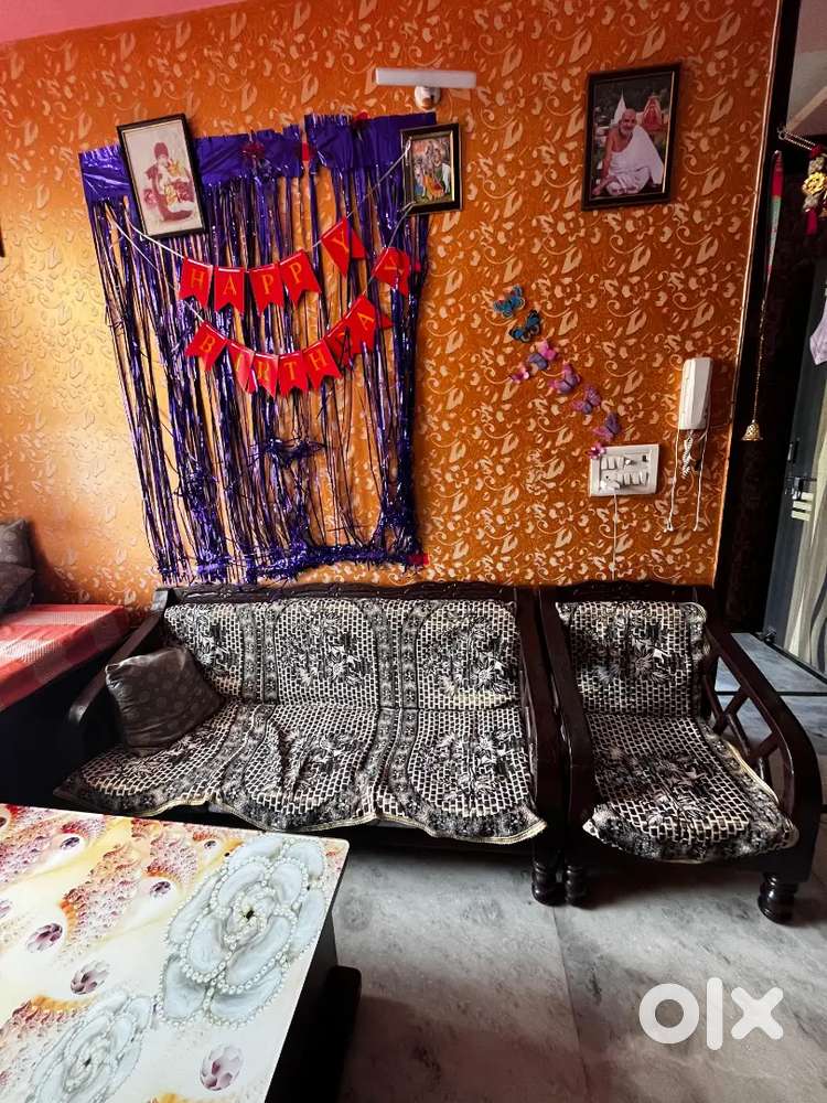 4- Seater Sofa .