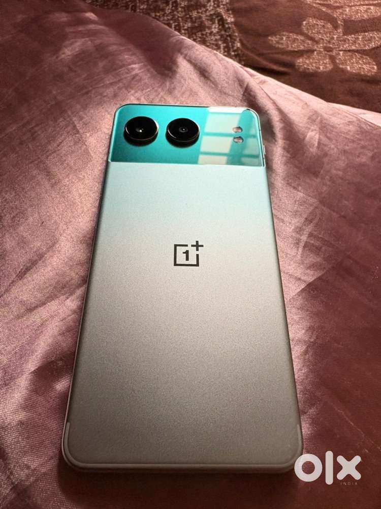 “OnePlus Nord 4 (Green) 8/256GB – Mint Condition  Warranty + Box”