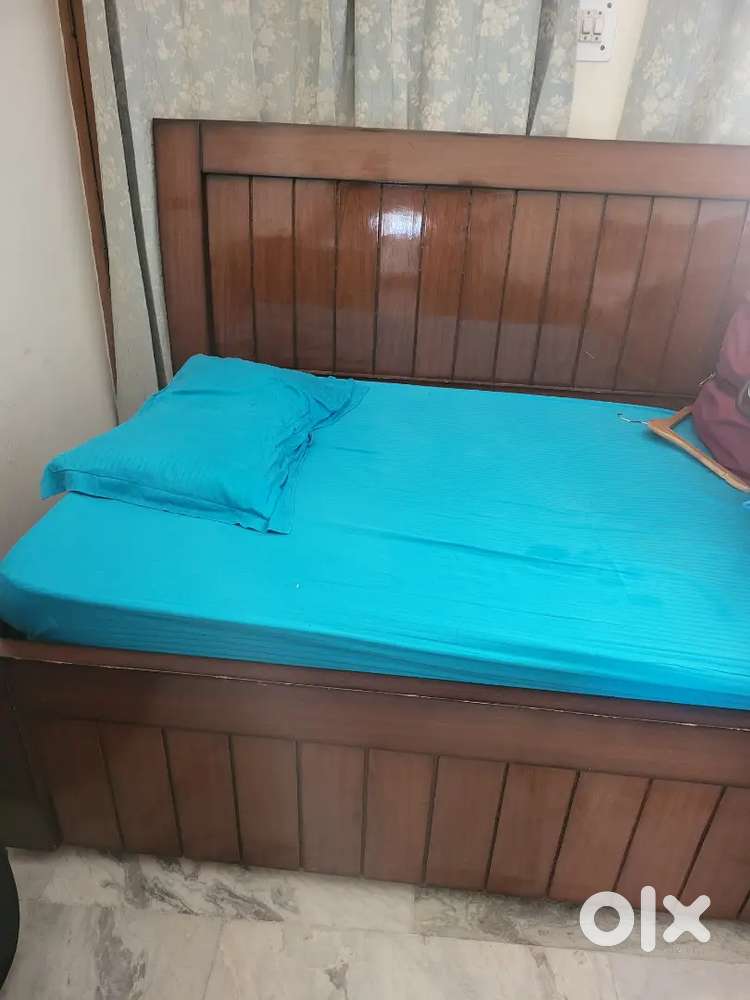 Diwan Cum Bed