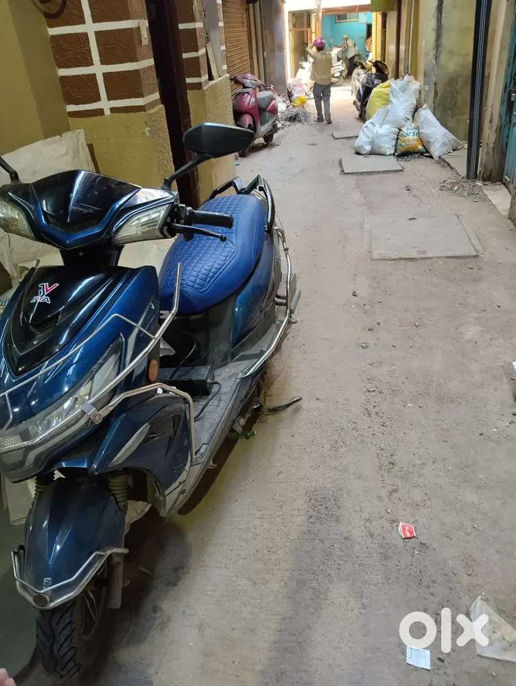 Jiva electric two wheeler