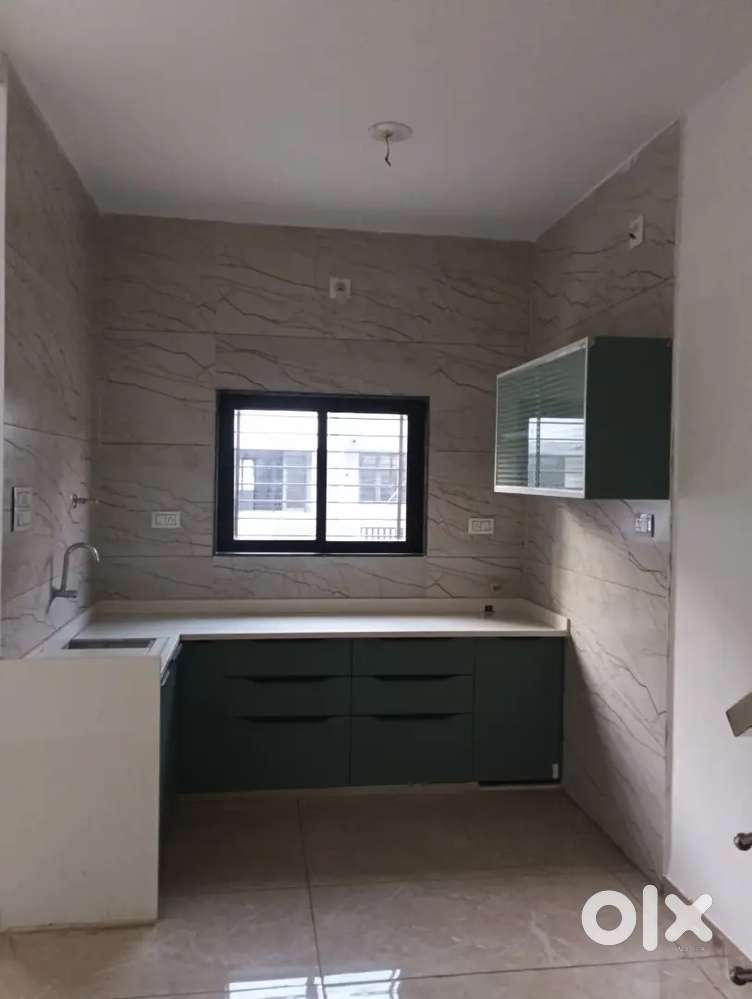 3BHK NEWLY BUNGALOW PACK SOCAITY