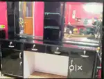 Beauty parlour showcase