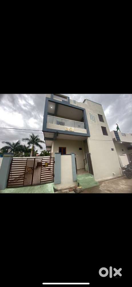 Frist floor for rent