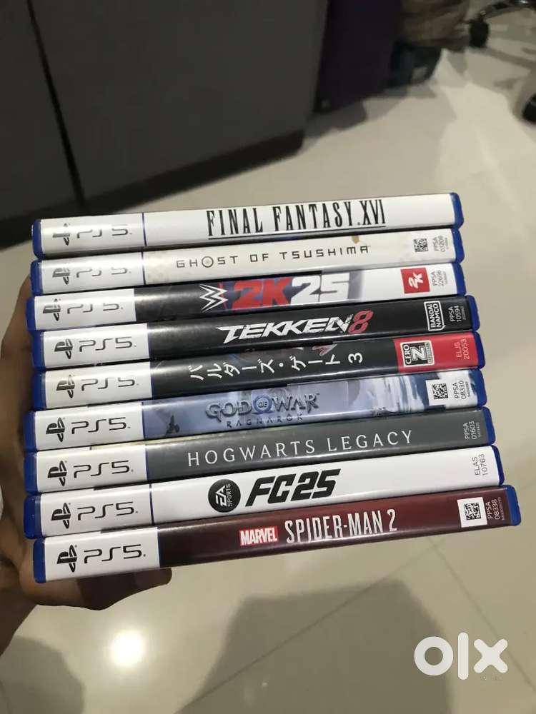 Ps4 and Ps5 game discs, ps pulse headphones