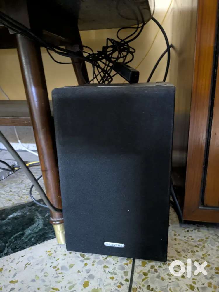 Computer set with lenovo monitor and HCL CPU