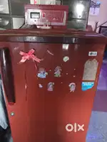 Refrigerator 180