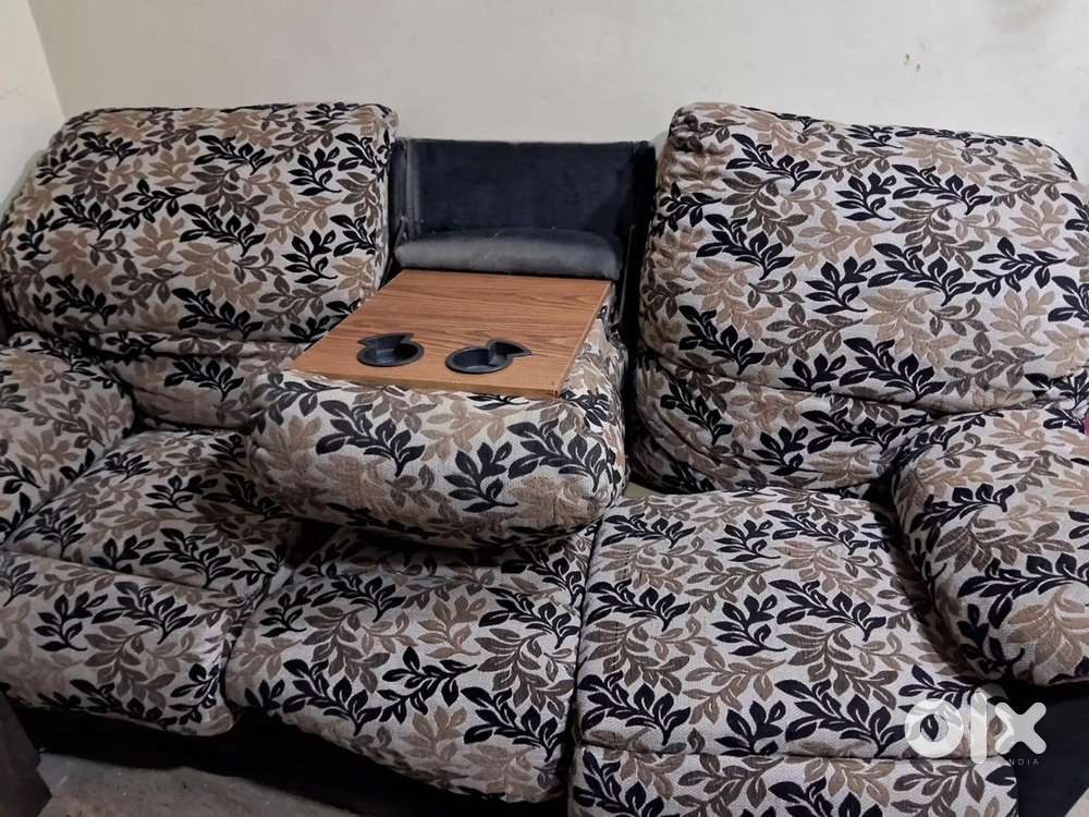 3 seater sofa for sale - Negotiate