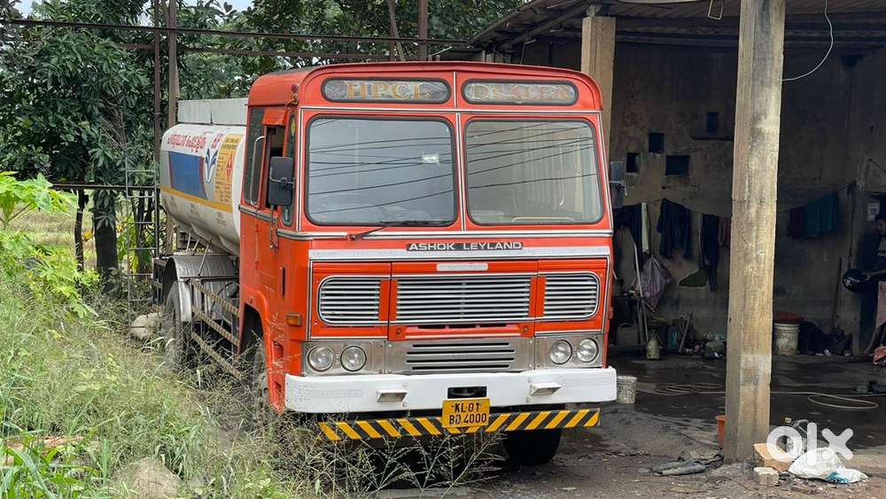 Ashok Leyland tanker (2011)