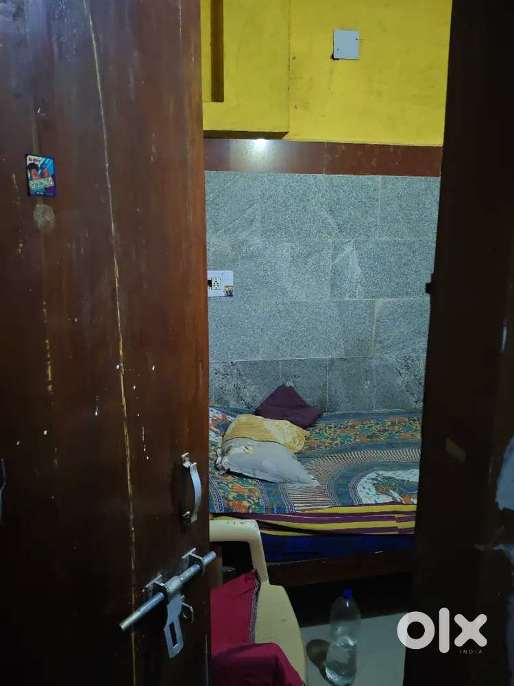 Single room for boys