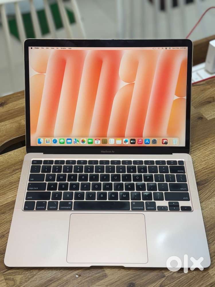 Macbook air 2020 i3 8/256 / cc- 1071 /