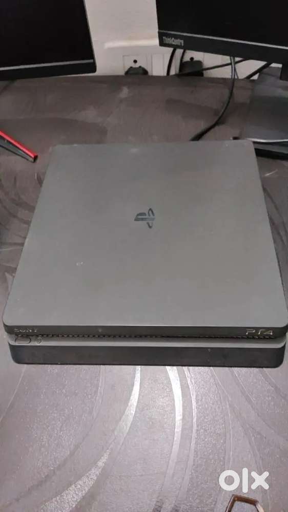 1TB PS4 Slim Console