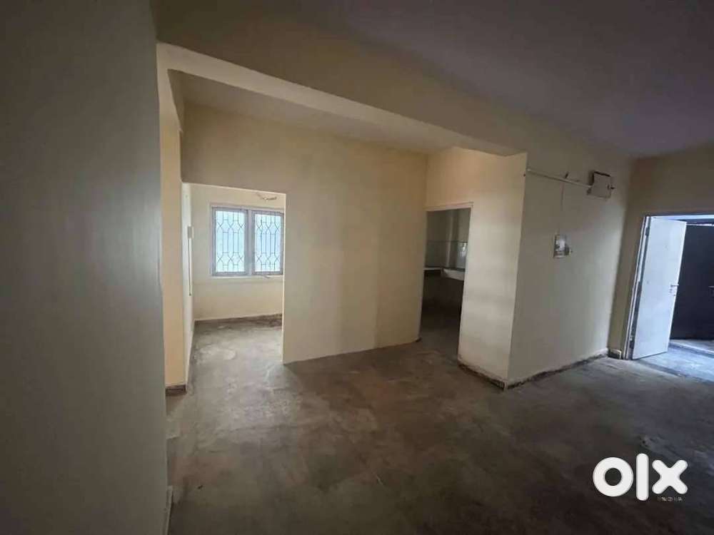 1200sft commercial flat for rent in banjarahills road no.1