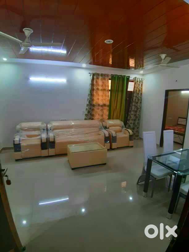 JUMBO 3 BHK FLAT SIRF 25 LACS ME AUR 12000 RENT KE SATH.