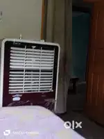 Cooler with stand