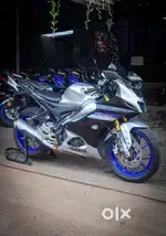 R15 V4 GOOD CONDITION