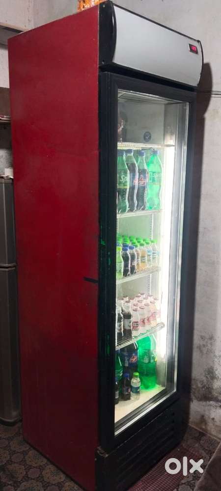 Glass door fridge for commercial use