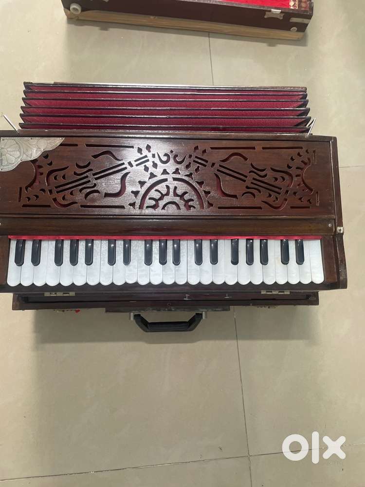 Harmonium ..