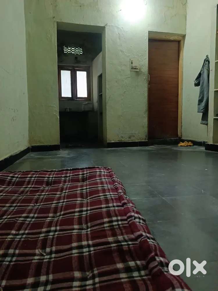 Rent 1600 per month