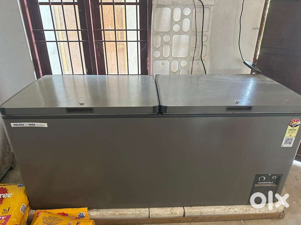 Voltas Deep freezer 421Ltr