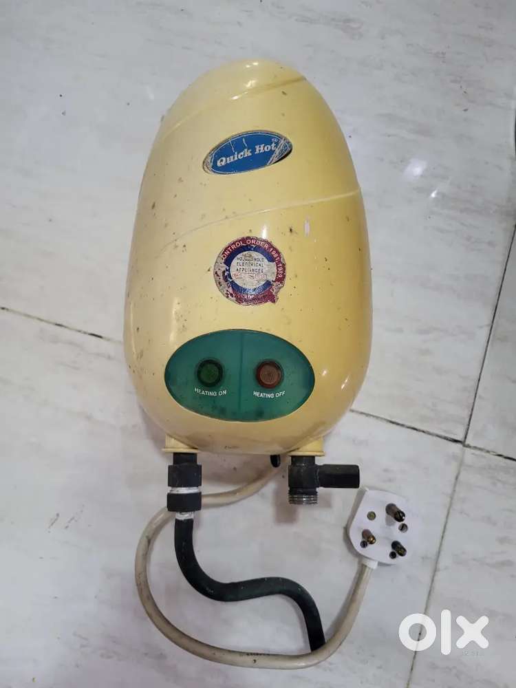 3-Litre Instant Geyser for Sale - Good Condition