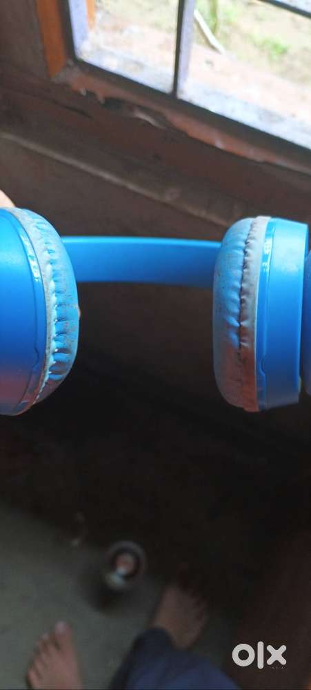 P47 WIRELESS HEADPHONE