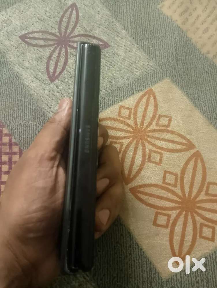 Samsung Fold 3 all working okphone in a display perfect working front