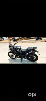 Royal Enfield Himalayan 411