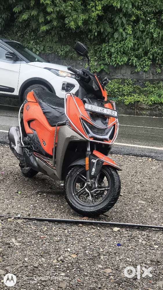 Excllent condition hero xoom scooty 2 year old top model
