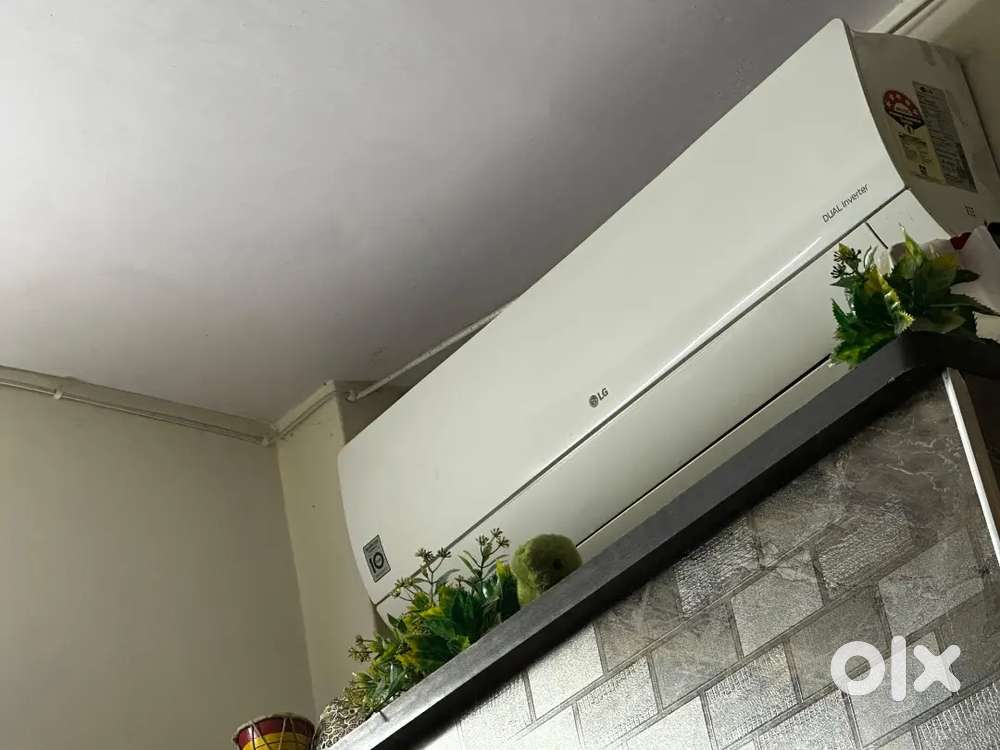 Duel inverter LG AC. 5 star new. Condition 1.5 year old