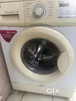 Front load washingmachine available 6 kg