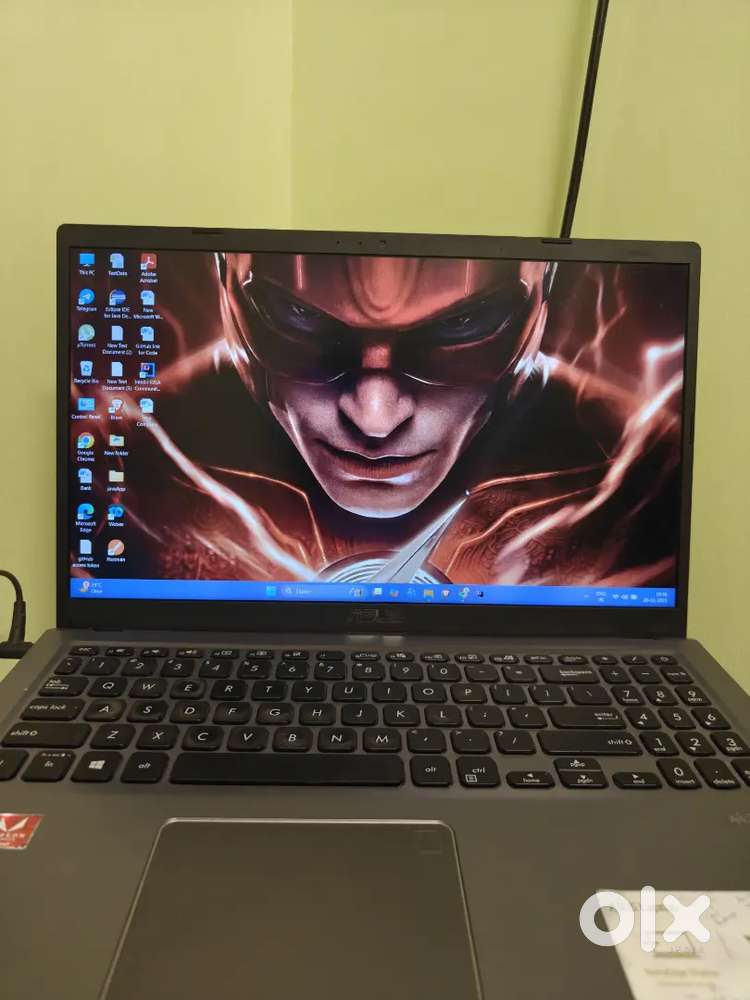 Asus VIVOBOOK AMD Ryzen 5 3500U , 20.0 gb Ram , 500 gb storage