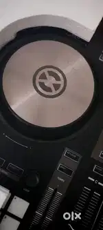 Traktor S3 Dj Controller