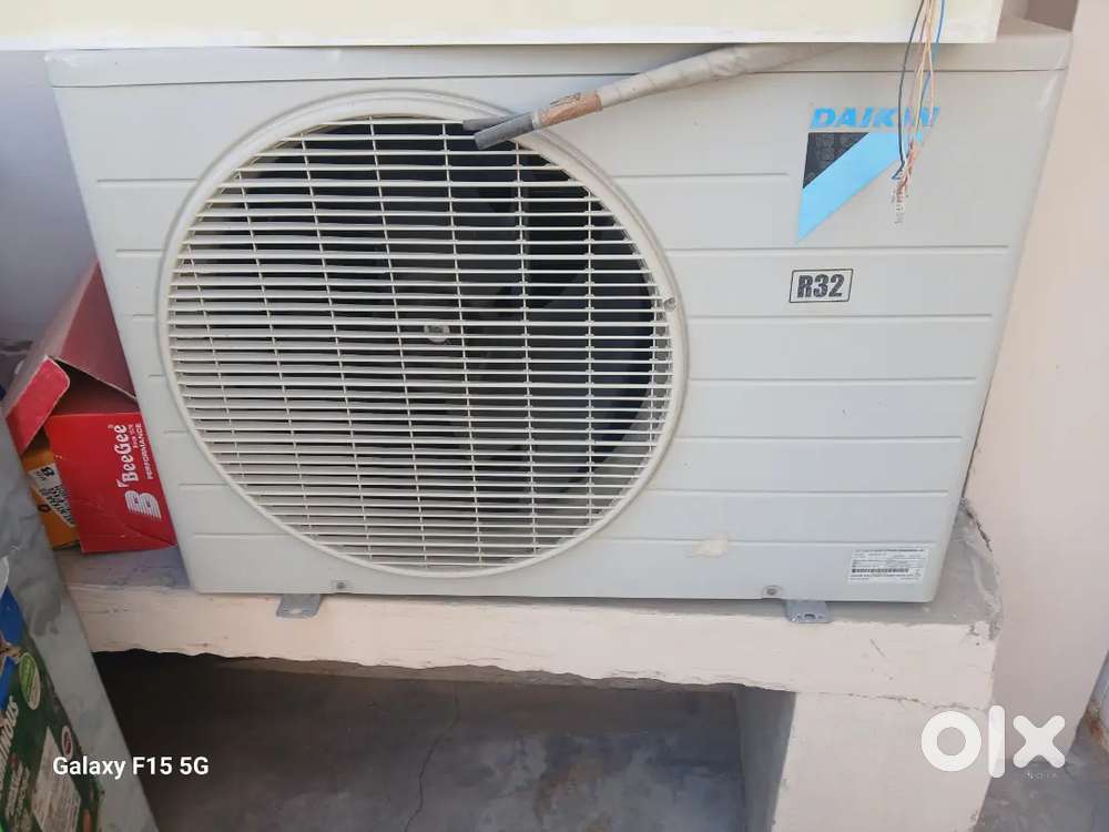 Daikin ac 1.5 ton non inverter