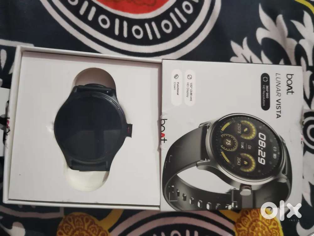 Boat smart watch