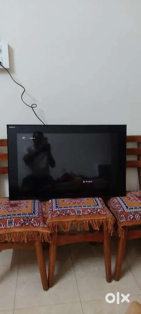 Sony Bravia TV (  LED )