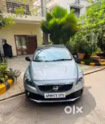 Volvo V40 cross country.