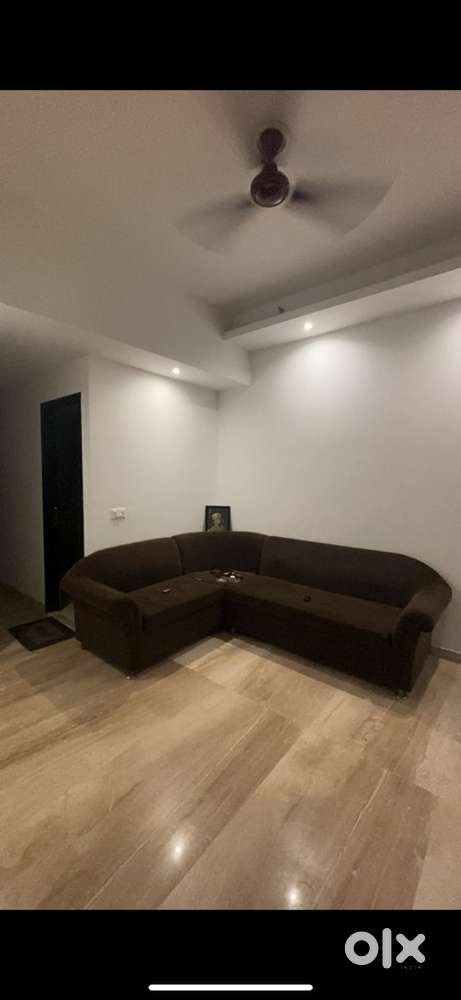 5 Seater sofa for sale
