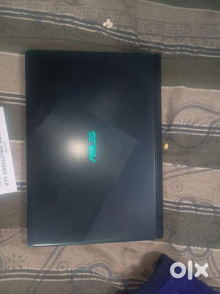 AusuF560U laptop in good condition
