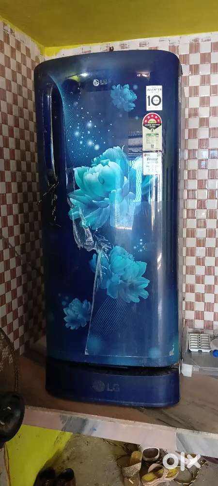 Only 3 years old new LG Fridge 5 star rating, urgent money required