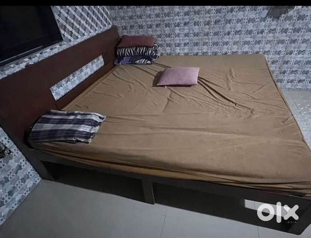 6x6 bed without mattress