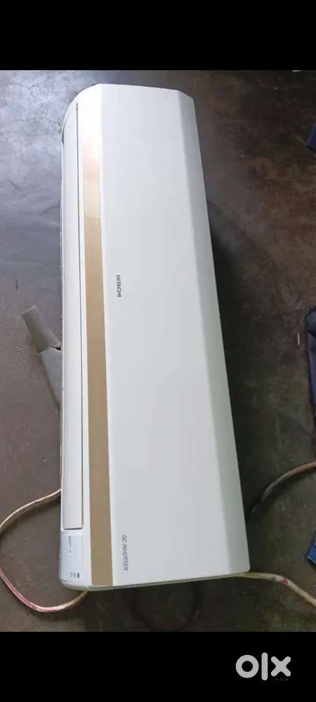 Hitachi inverter ac 3year old