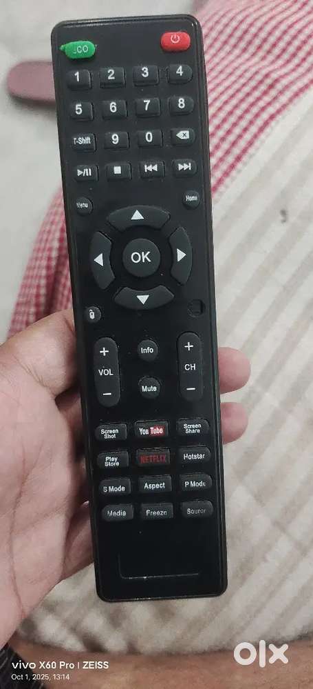 5500 rs Akai 32 inch smart TV