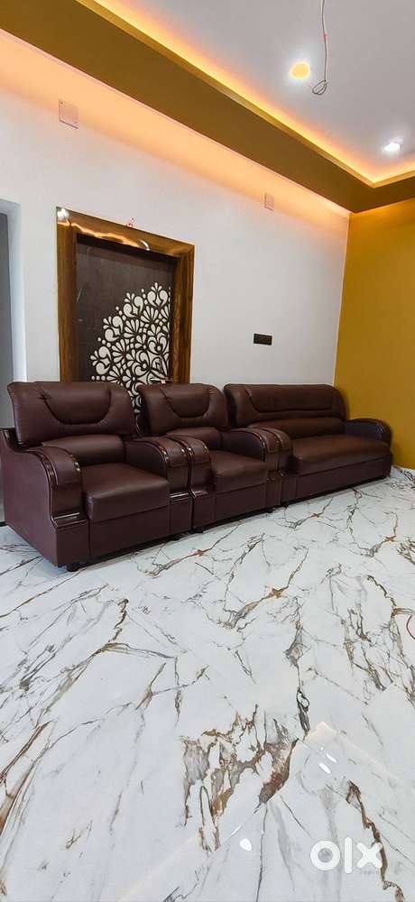 Sofa set 5 seater, 2 years old