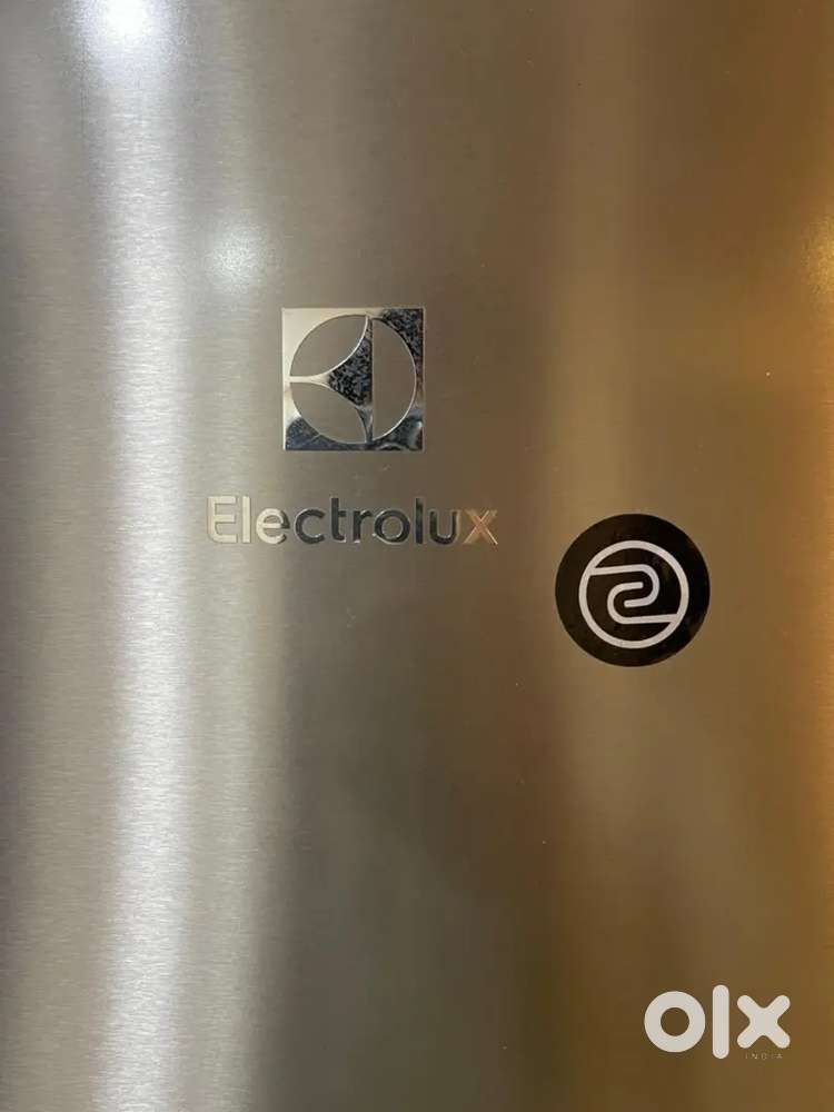 Full condition double door fridge