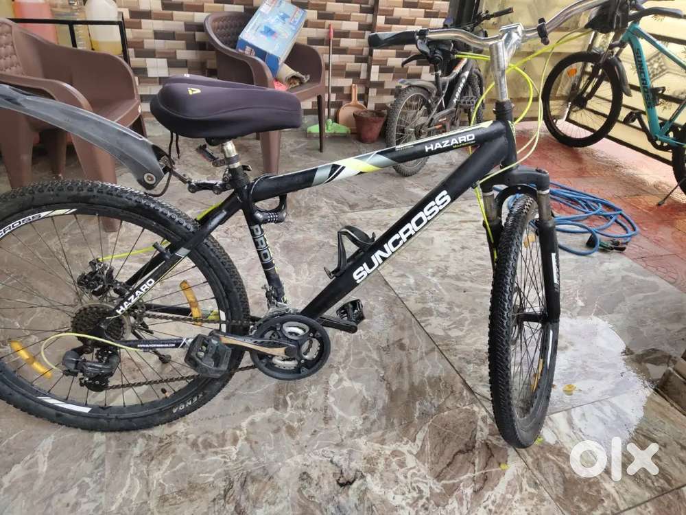 Suncross gear cycle for sale ,
Gear are of Shimano 21 speed